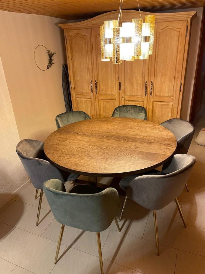 Schoene Ferienwohnung Mit Seeblick 图恩 外观 照片