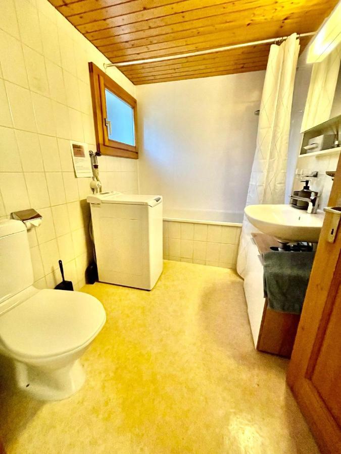 Schoene Ferienwohnung Mit Seeblick 图恩 外观 照片