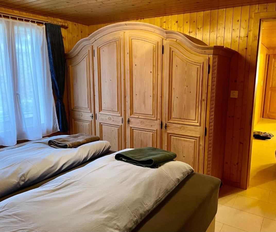 Schoene Ferienwohnung Mit Seeblick 图恩 外观 照片